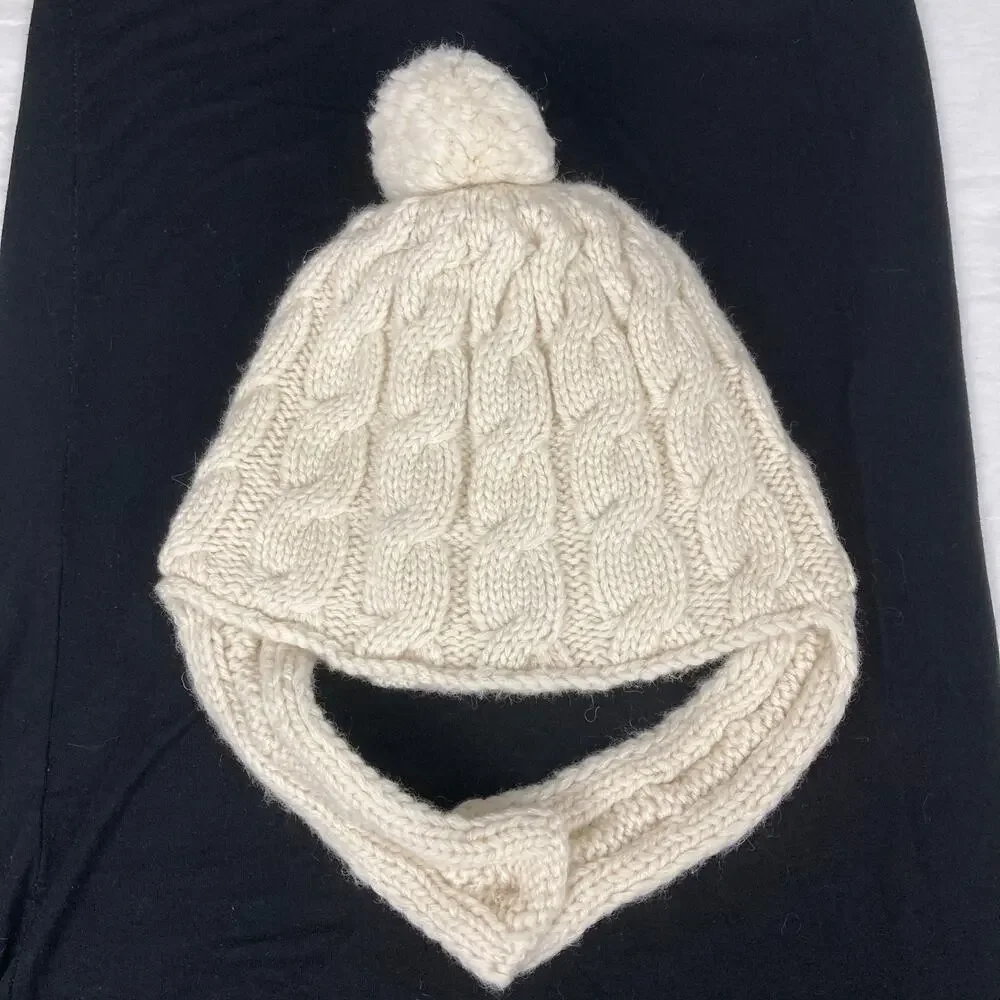 Patagonia Cable Knit Wool Blend Ear Flap Beanie Women Cream Chin Straps Pom Pom